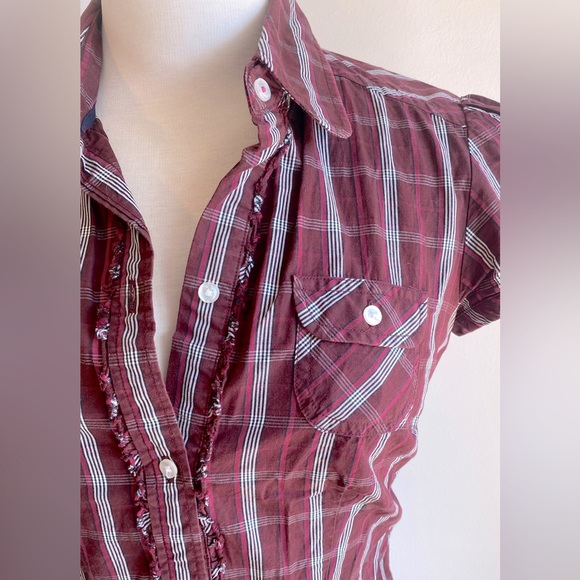 American Eagle Fitted Blouse - Picture 2 of 6